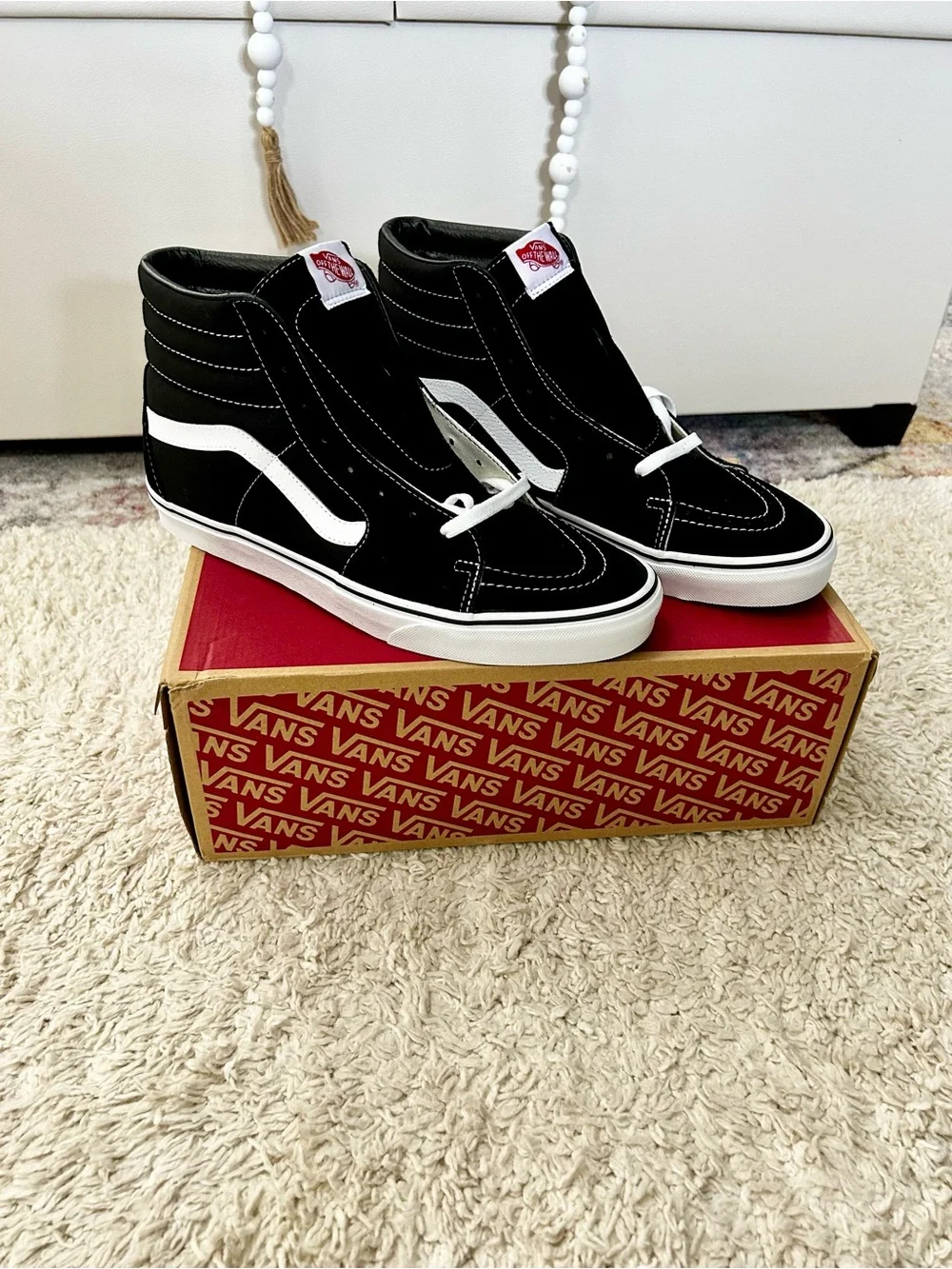 Brand New Men’s Vans Black and White High-Top Skate Sneakers Size 12